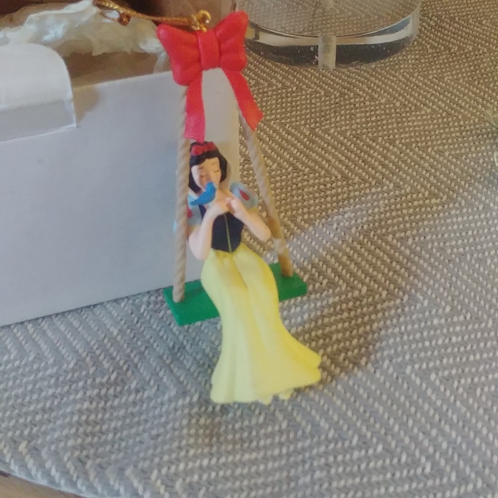Vintage Grolier Snow White Christmas Ornament